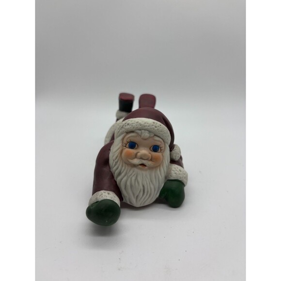 Santa Claus Figurine Lying Down Pose Ceramic Christmas Decoration 3" - Picture 1 of 7